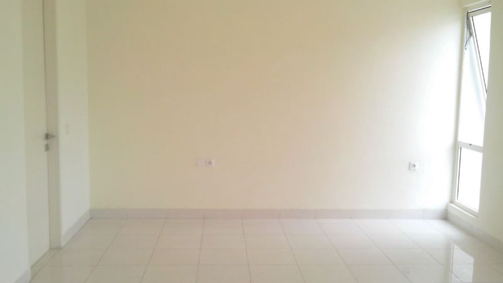 Disewakan Rumah Darwin Timur - Gading Serpong