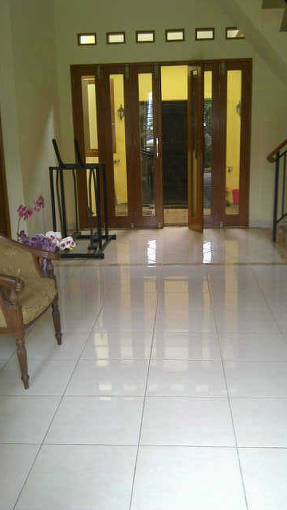 RUMAH BAGUS,STRATEGIS,GOOD PRICE DI GRAHA RAYA TANGERANG