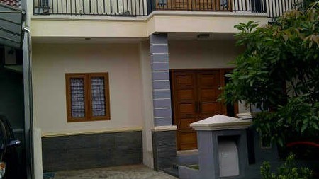 RUMAH BAGUS,STRATEGIS,GOOD PRICE DI GRAHA RAYA TANGERANG