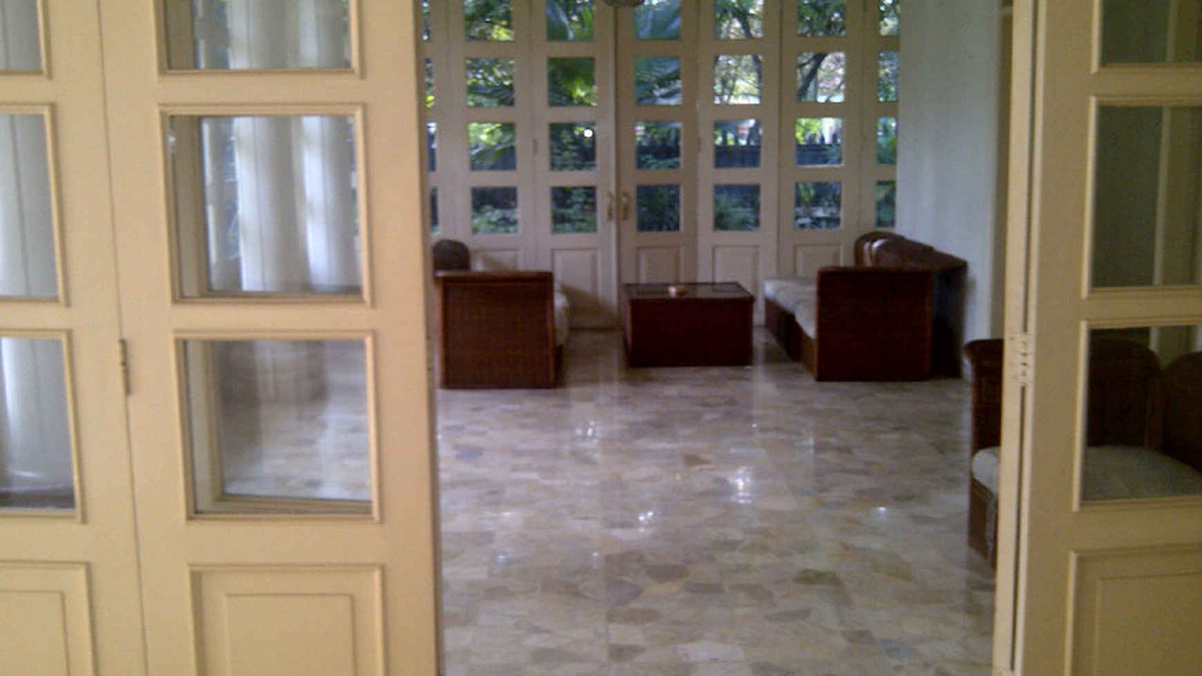 A wonderful house with large garden in Pondok Indah