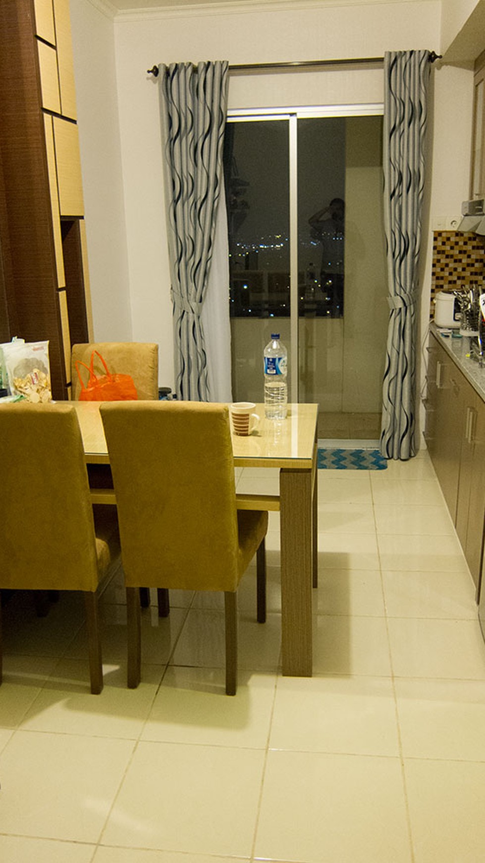 Apartemen siap huni