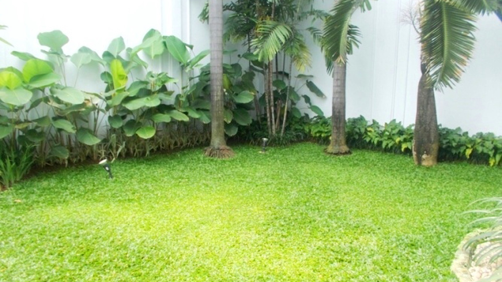 Luxury House...Classic Style..Quiet...Close to Senayan/Sudirman...