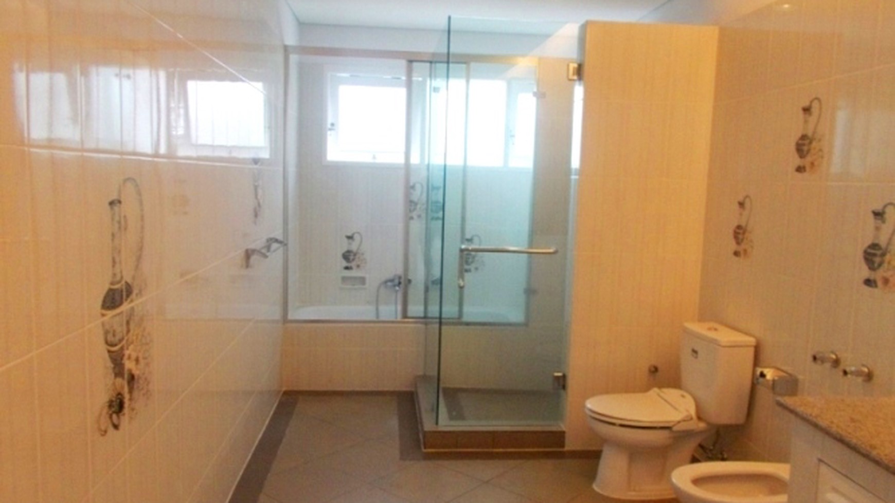 Luxury House...Classic Style..Quiet...Close to Senayan/Sudirman...