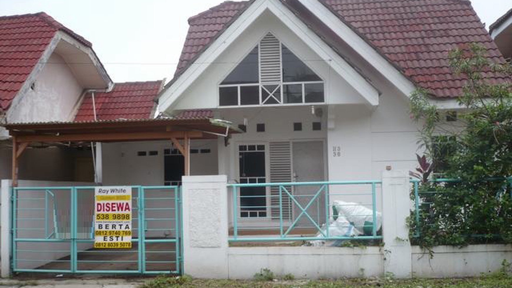 Disewa Rumah Strategis, tengah kota, siap pakai, murah, Griya loka BSD City - tangerang