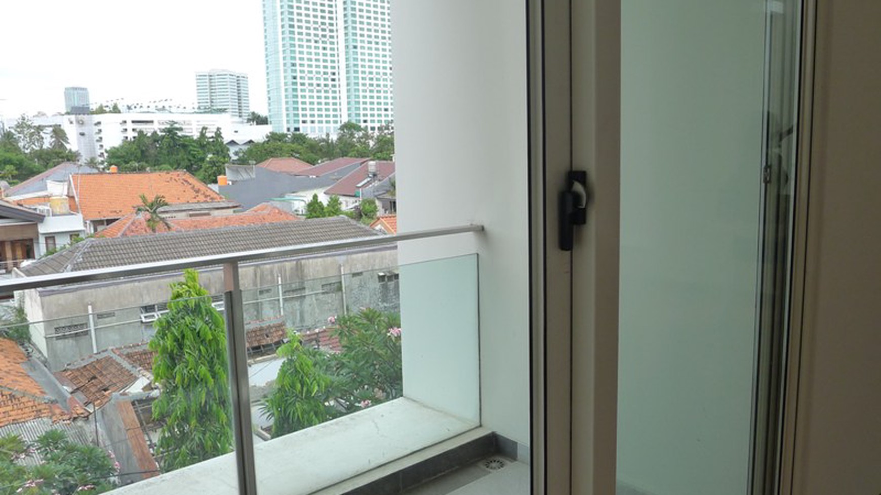 Rumah dijual di daerah Prestisius Jakarta< SENAYAN