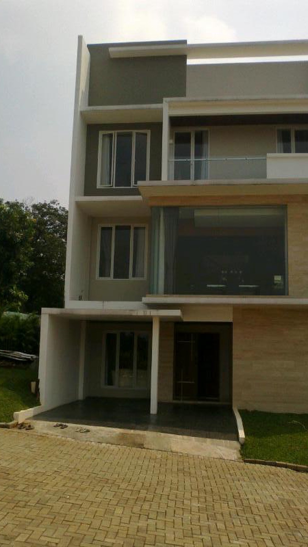 Rumah dijual di Puri Mutiara