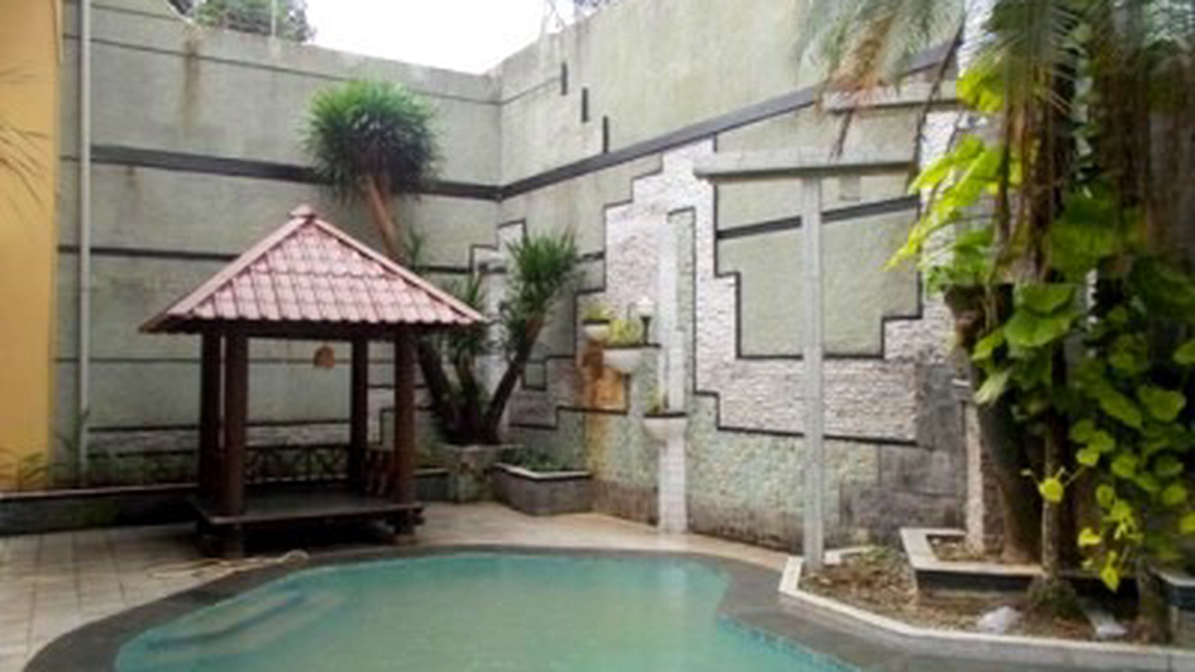 Quiet Area in the compound...Nice Garden & Pool..Close to JIS.