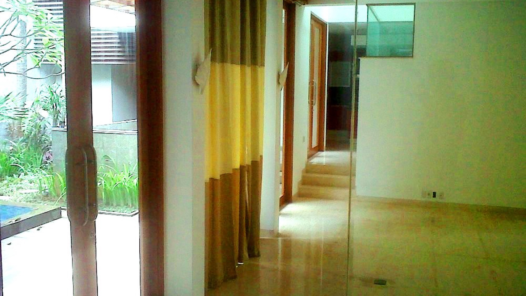 Very Quiet & Secure..in the Cluster area...Close to JIS...