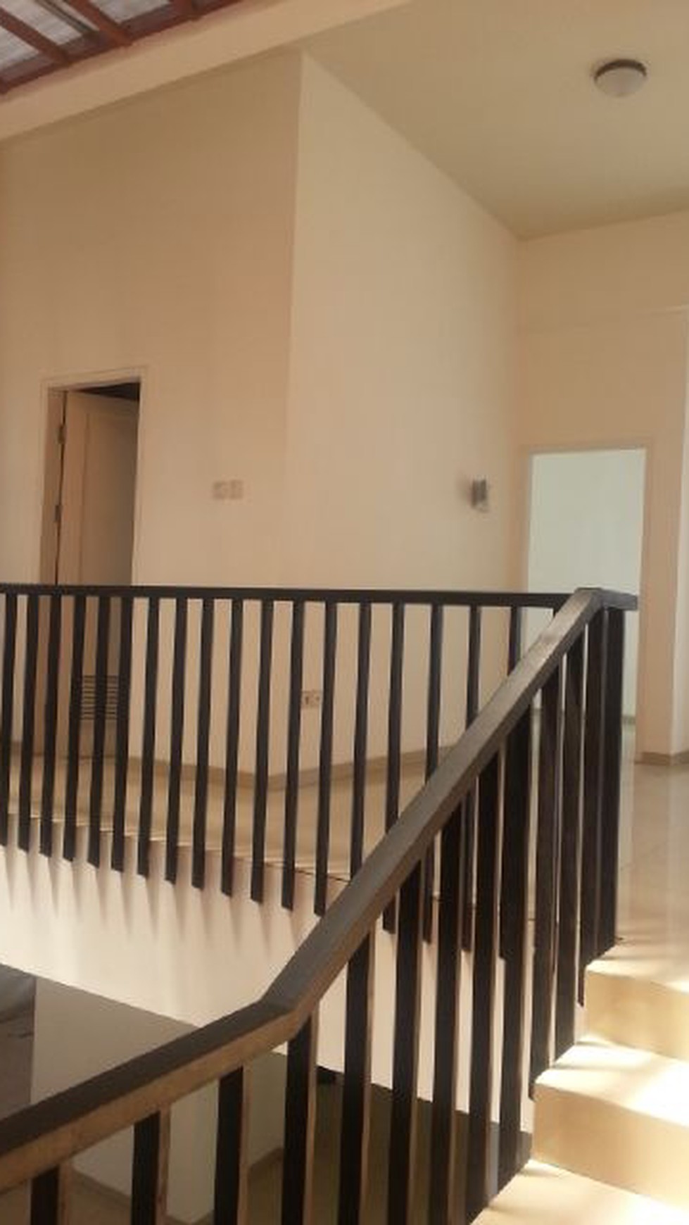 Rumah Bagus Dan Nyamah Bintaro Kebayoran Village