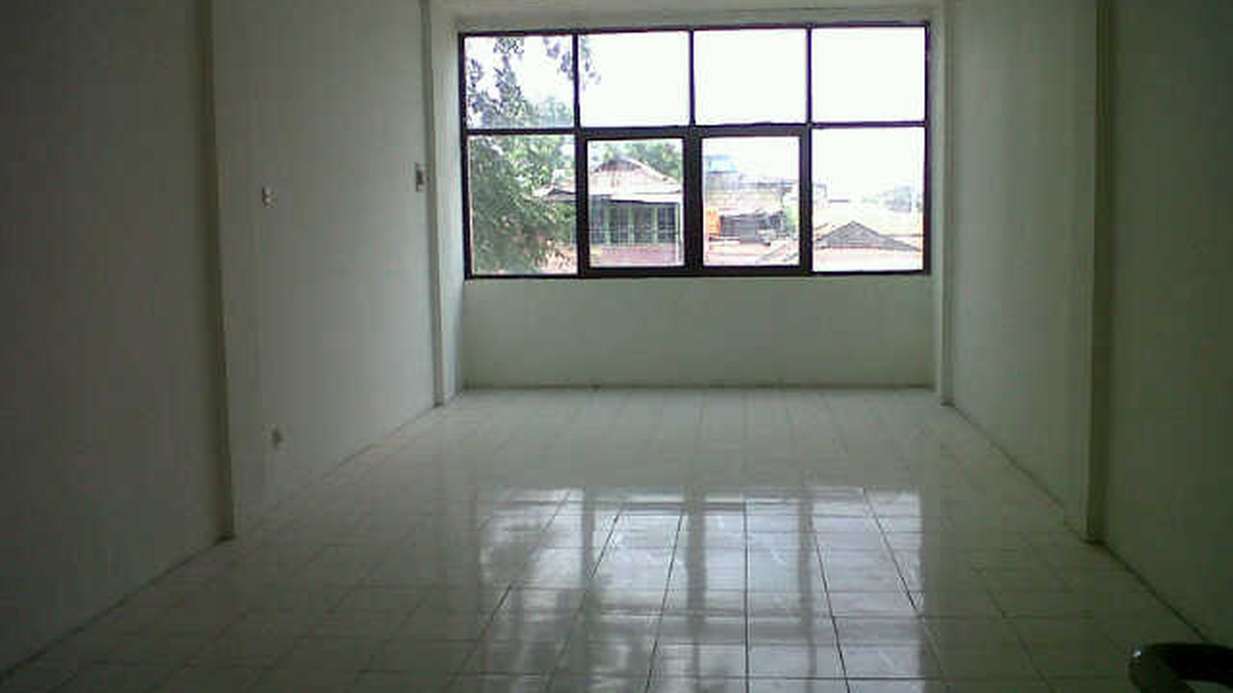 Dijual Ruko Jl. Borobudur Raya - Perum 2 , Karawaci