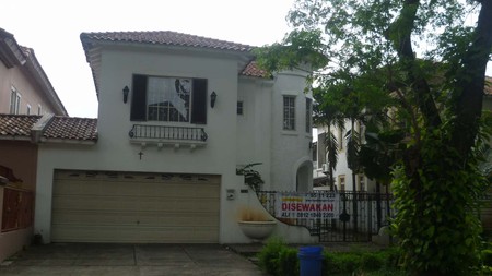 Disewakan Rumah Taman Kalimantan - Lippo Karawaci