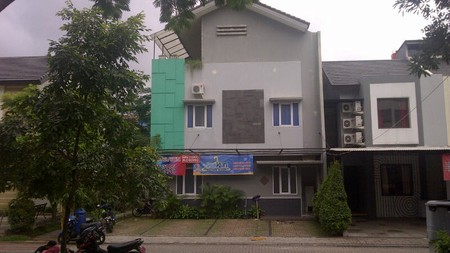 Dijual Rumah Kos-Kosan di Studento - BSD