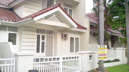 Disewakan Rumah Taman Bromo - Lippo Karawaci