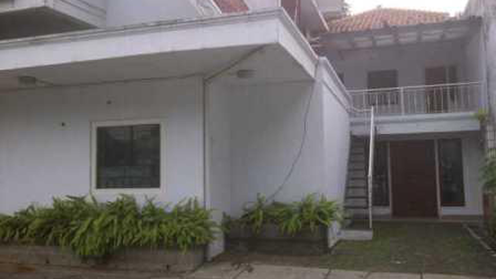 Rumah di Menteng Disewakan