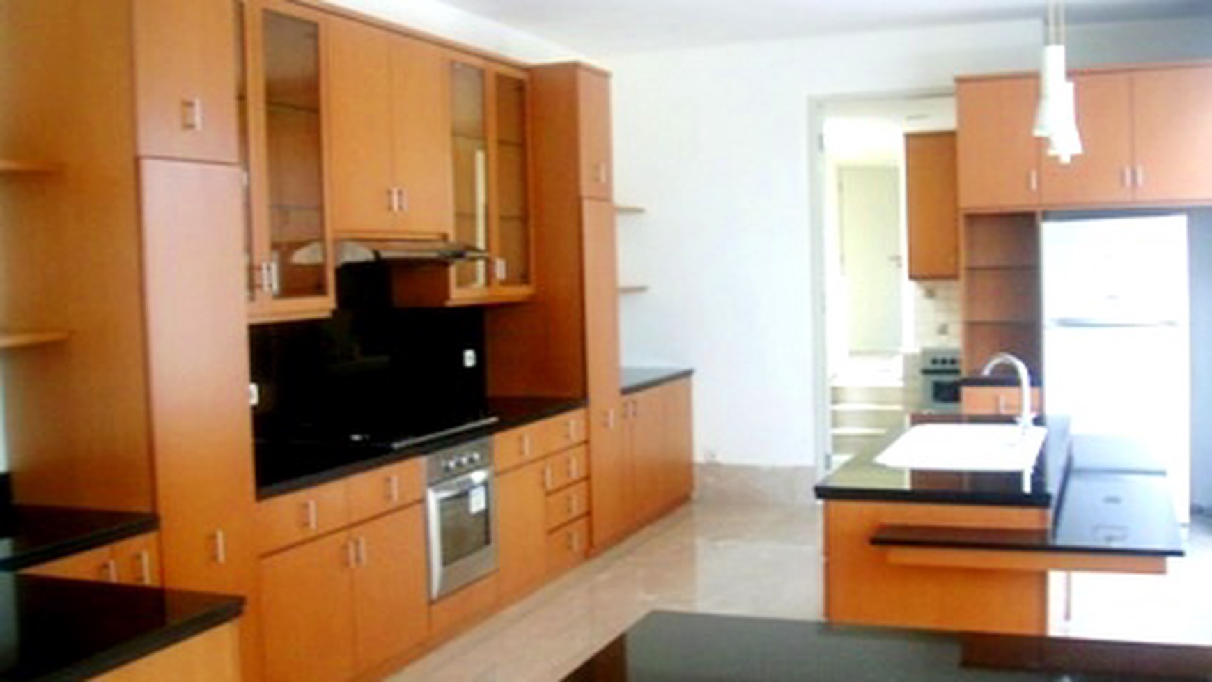 Fully Furnished...Quiet & Secure Area...in the Cluster..Close to JIS..