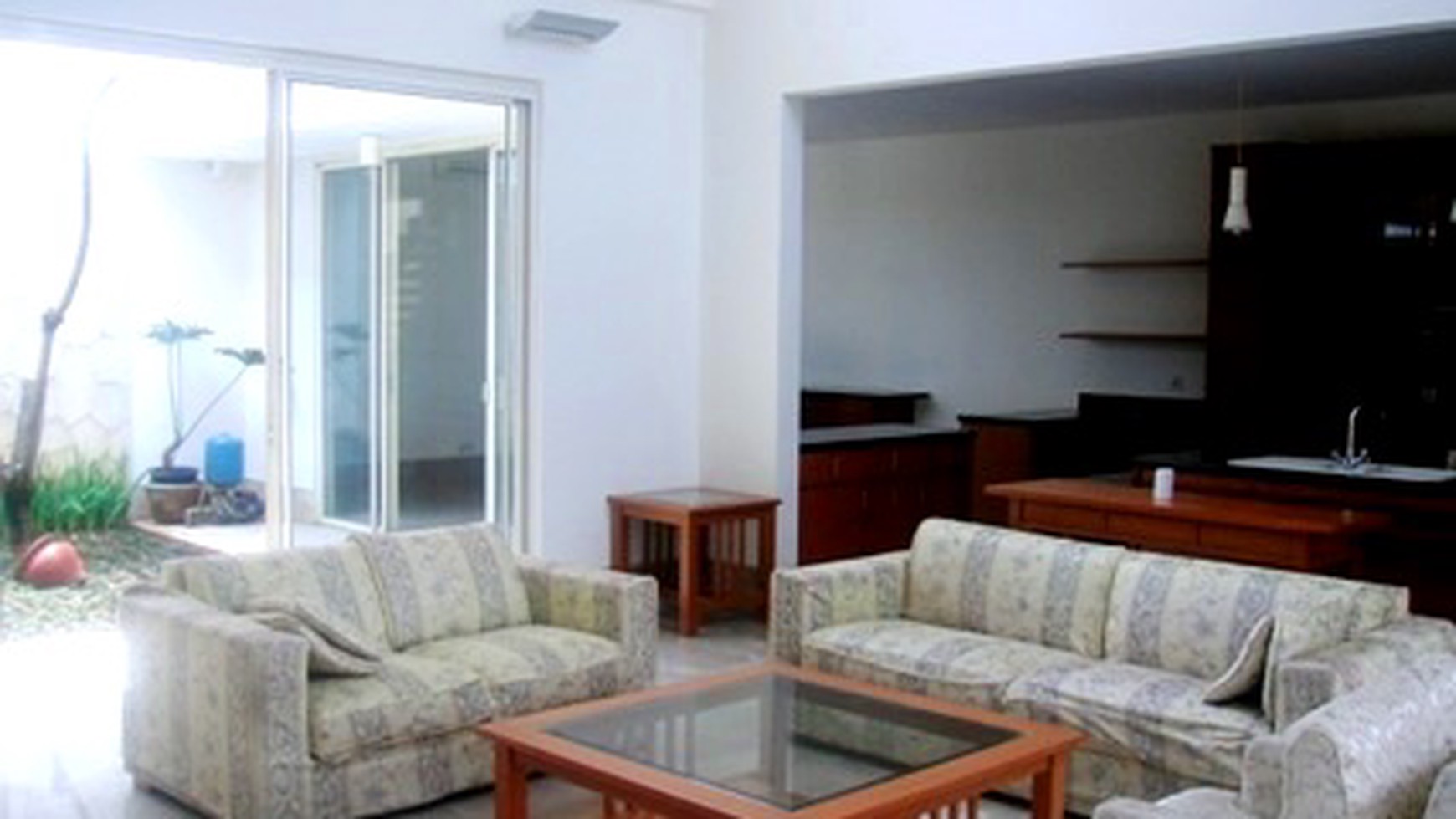 Fully Furnished...Quiet & Secure Area...in the Cluster..Close to JIS..