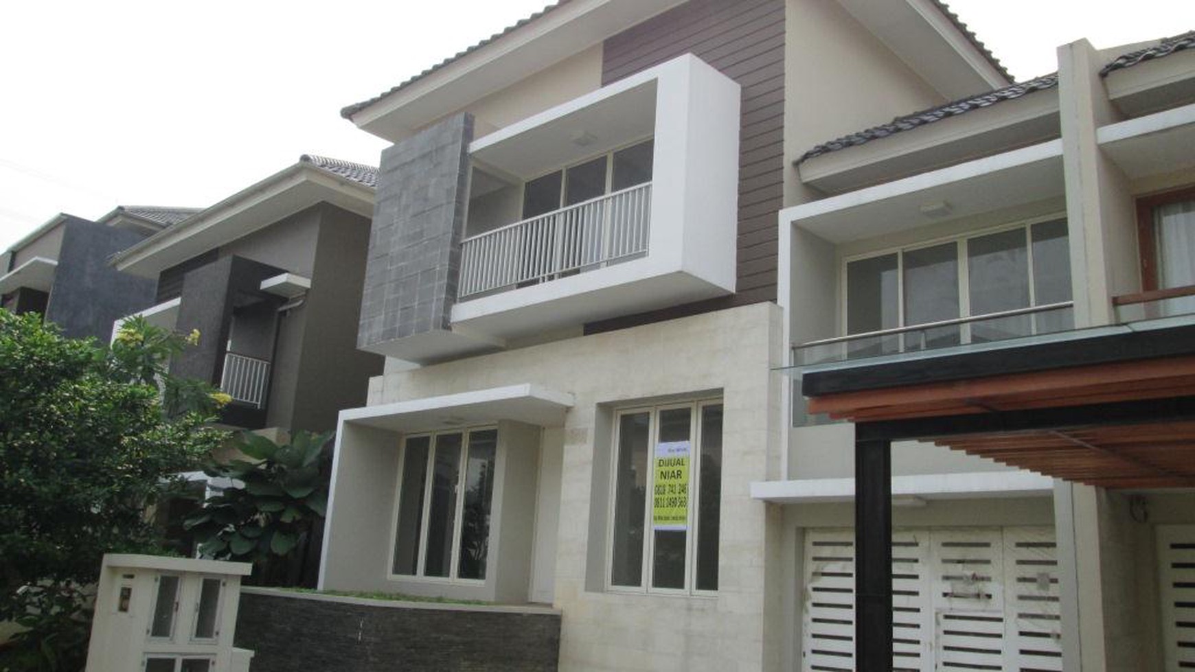 Rumah Mewah Siap Huni, Lokasi Strategis dan Dalam Cluster @Kebayoran Garden, Bintaro