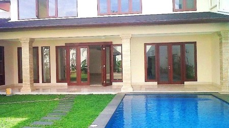 New House...Big Garden..Big Pool.... Very Quiet area.....