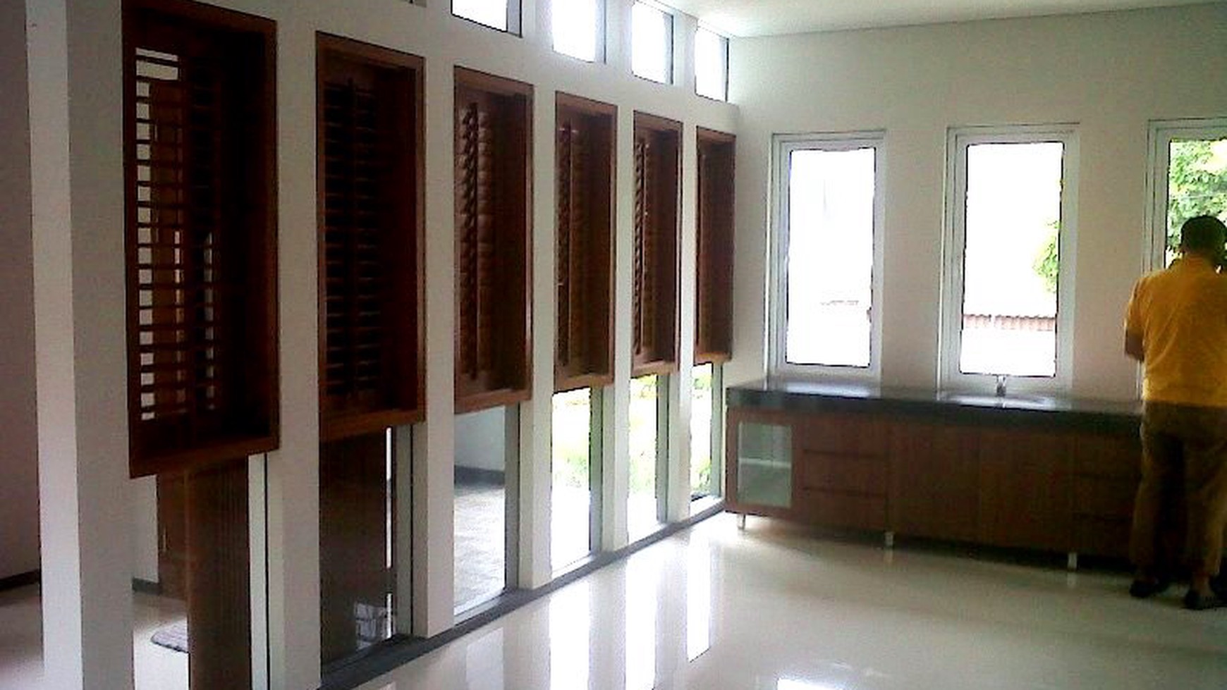 Brand New House.. Modern Style..Nice Garden & Pool... Close to Sudirman..