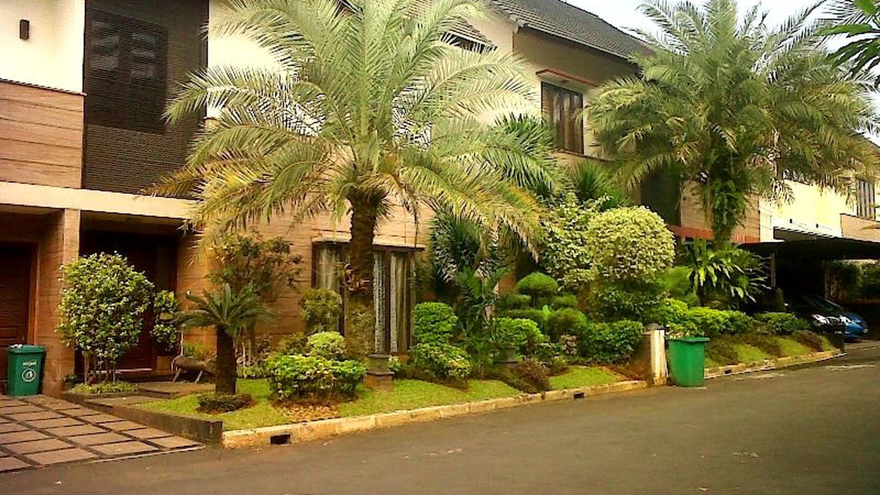 Rumah di Lebak Bulus