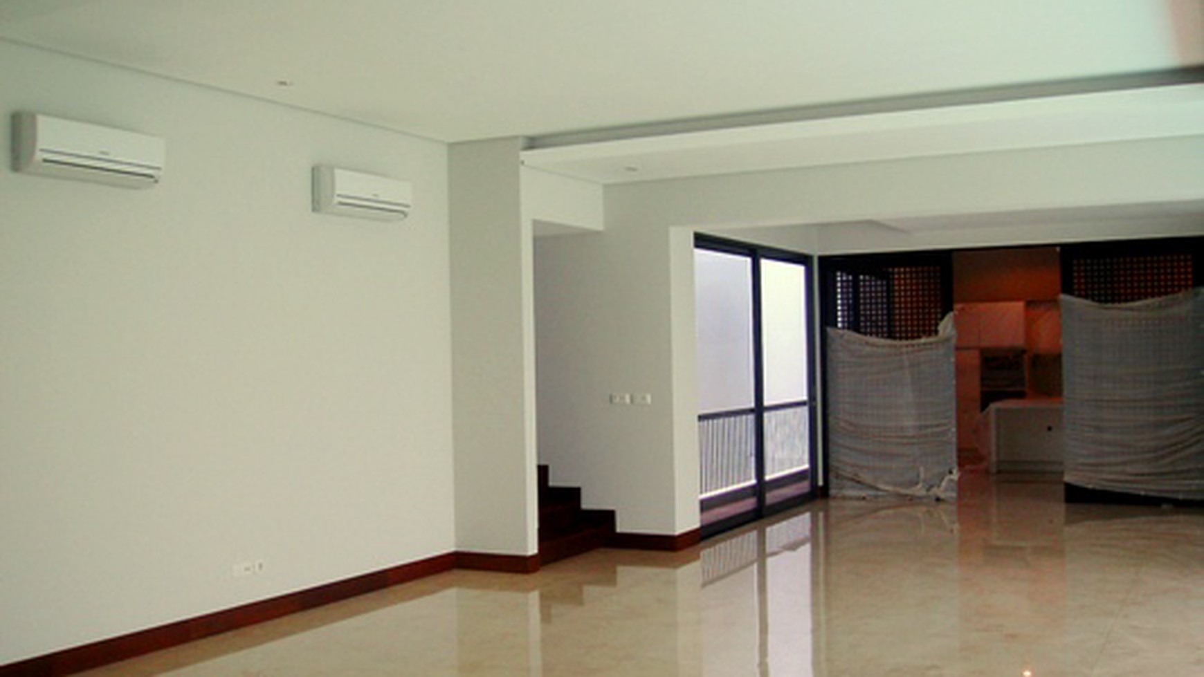 New House.. Modern Style.... Very Quiet Area... Close to JIS...