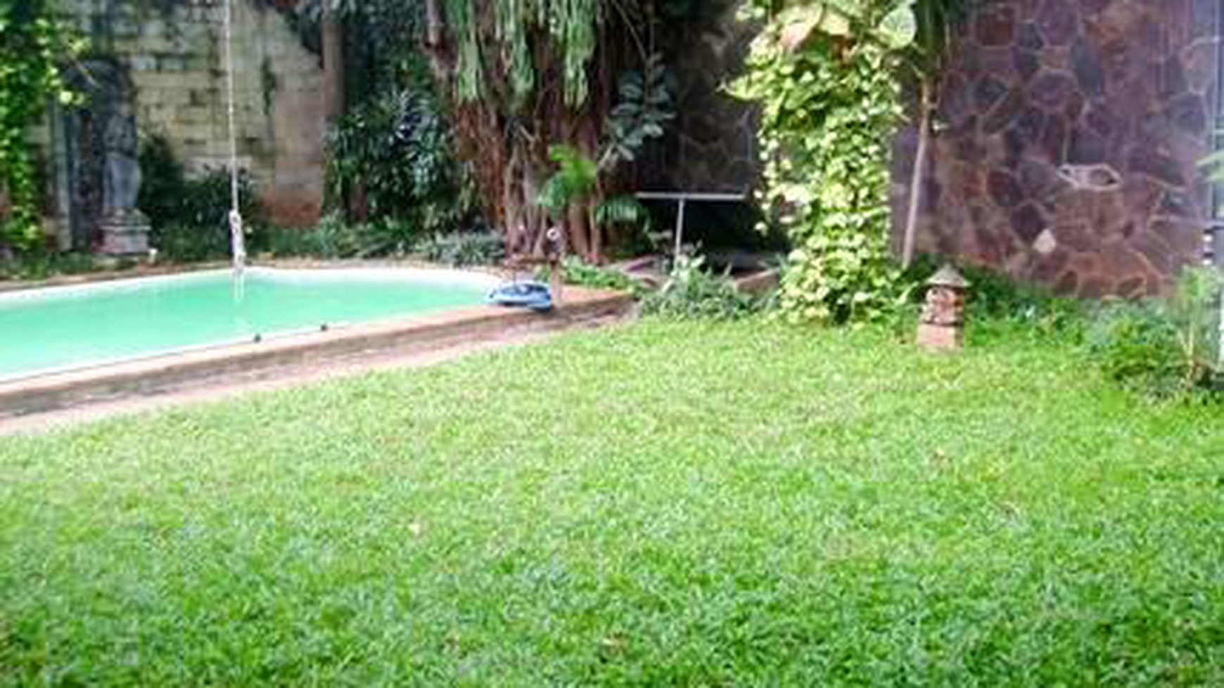 Quiet Area... Big Pool & Garden... Close to JIS..