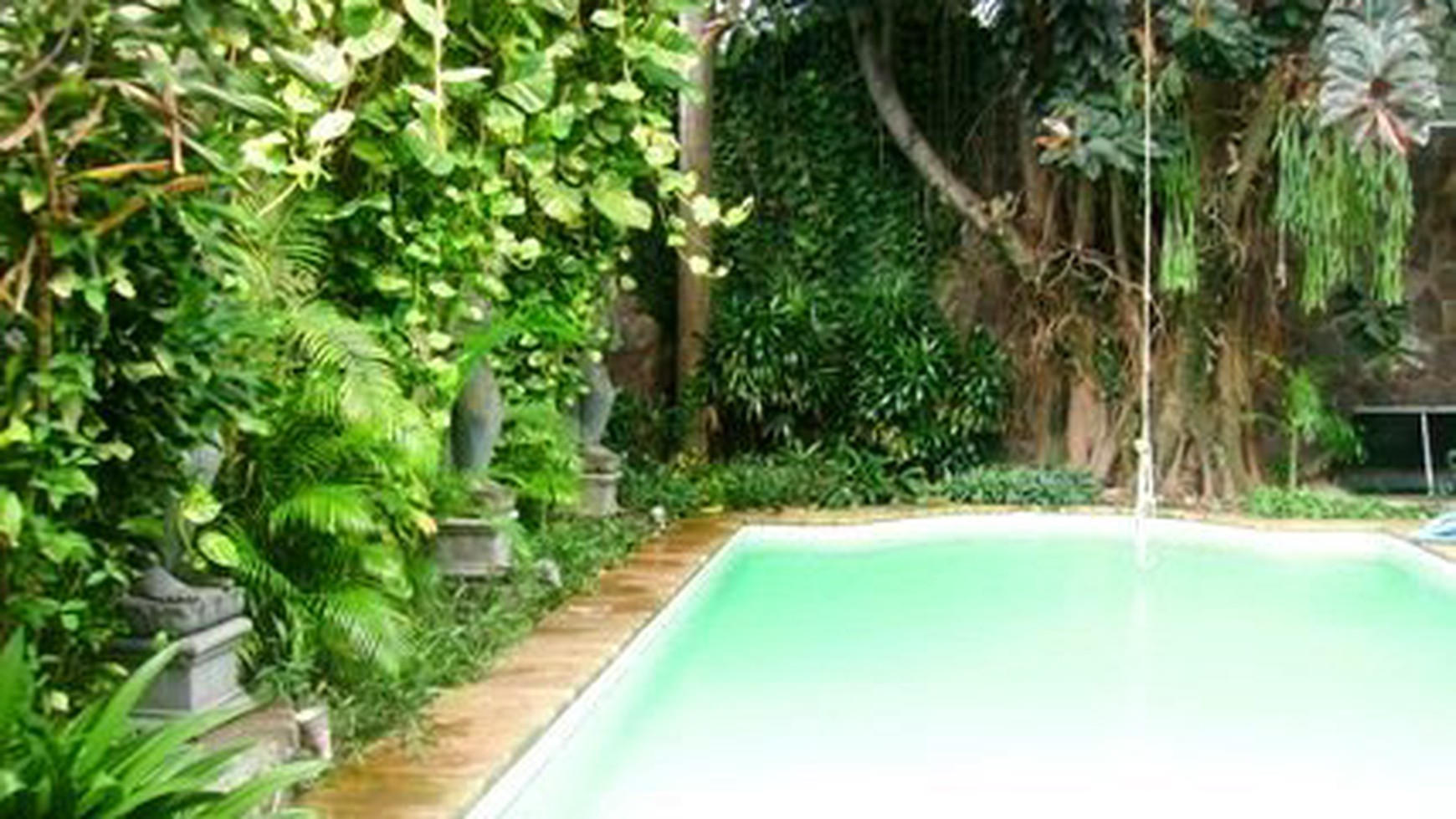 Quiet Area... Big Pool & Garden... Close to JIS..