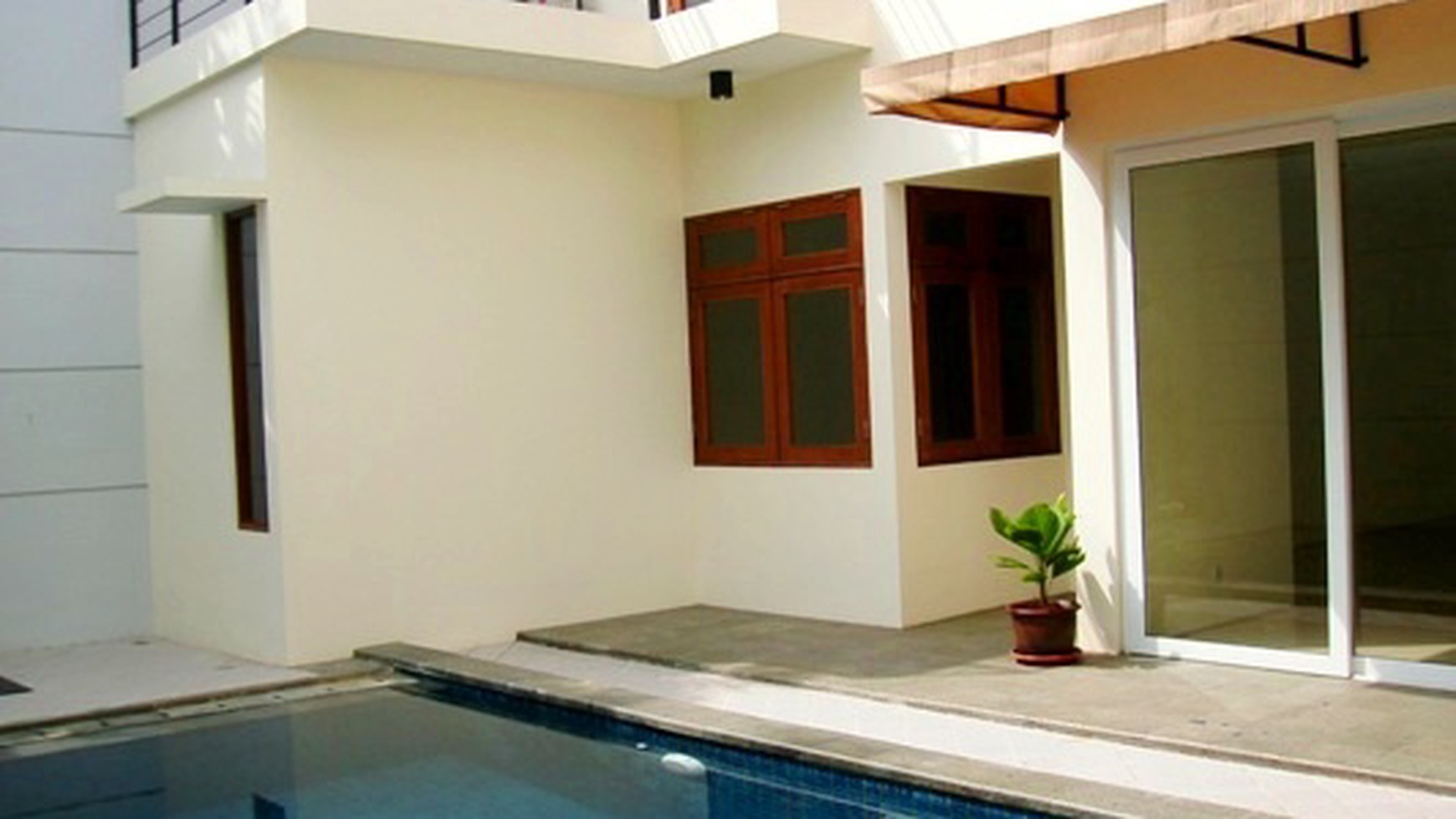 Newly... Nice Garden & Pool.. Quiet area... Modern Style...