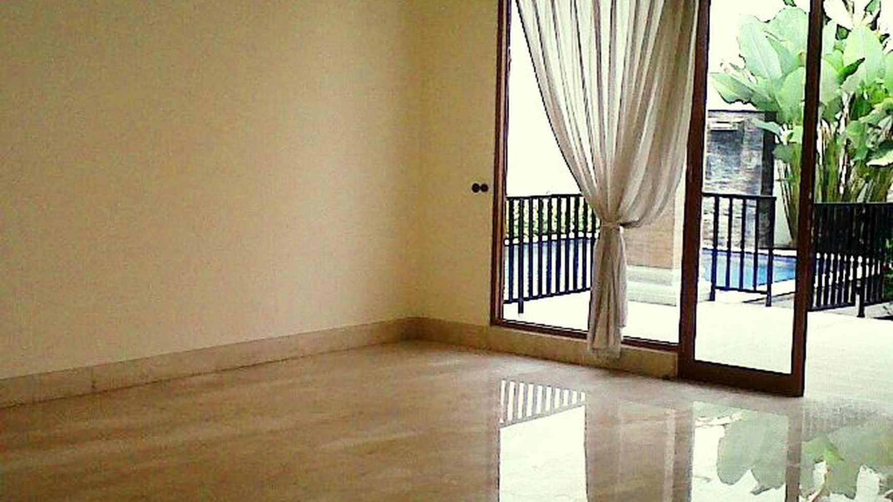 Modern Style...New House... Quiet Area... Close to JIS