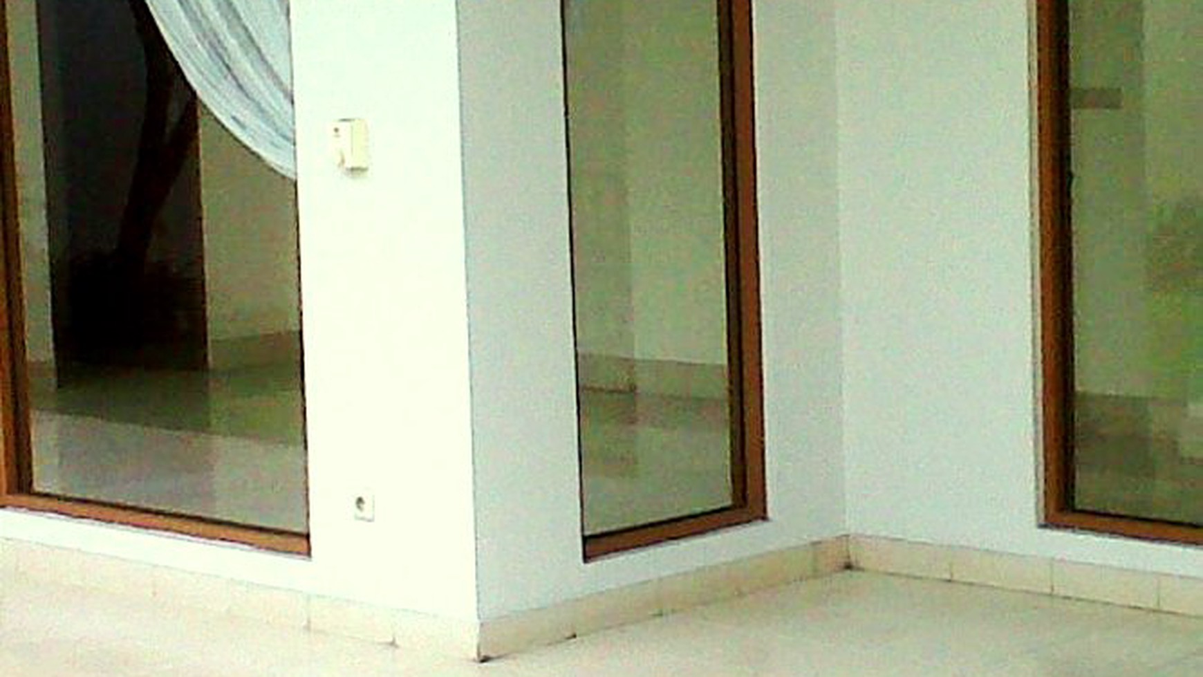 Modern Style...New House... Quiet Area... Close to JIS