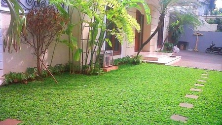 Nice Garden & Pool... Walking distance to JIS...Excellent....