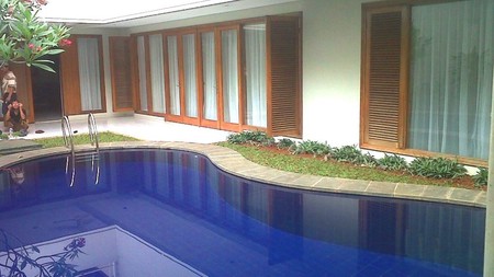 Very Nice House...Renvated... Nice Garden & Pool...Close to Sudirman...