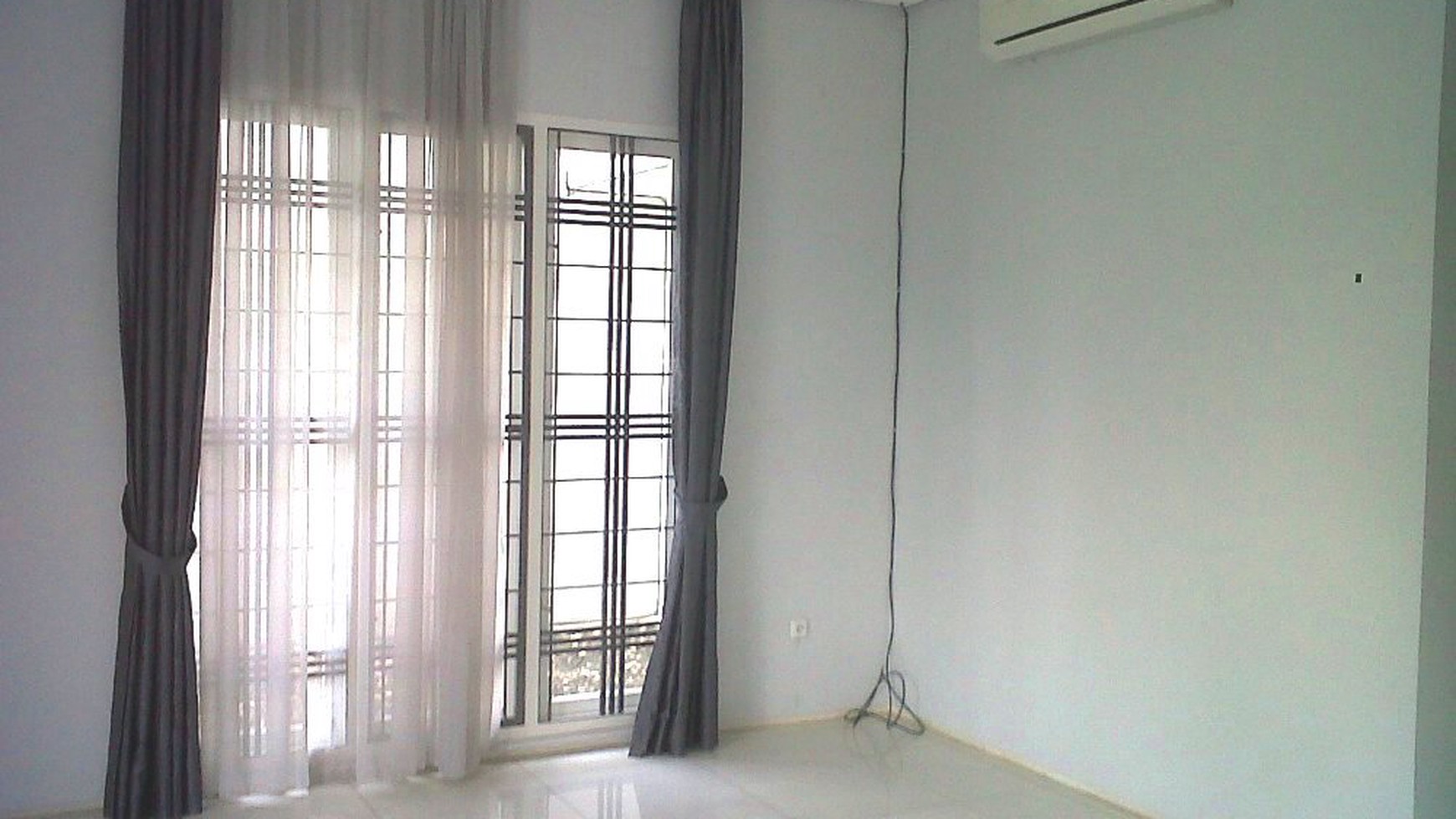 Newly...Minimalist Style...Nice Garden & Pool...Very Quiet & secure area...Close to JIS