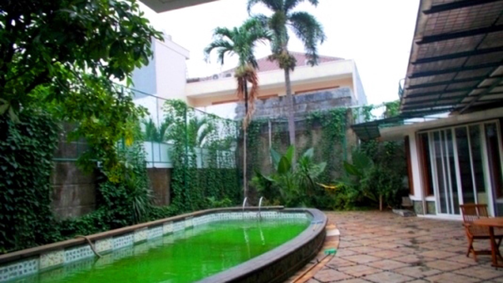 Nice Garden & Pool...Close t JIS....