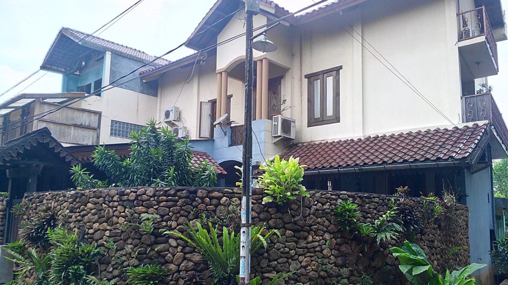 RUMAH ASRI,DEKAT TOL DAN MALL BINTARO X CHANGE