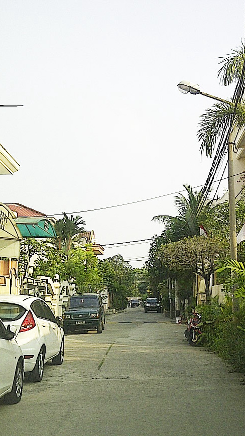 Dijual Rumah + Gudang di Komp. THI, Jakarta Barat