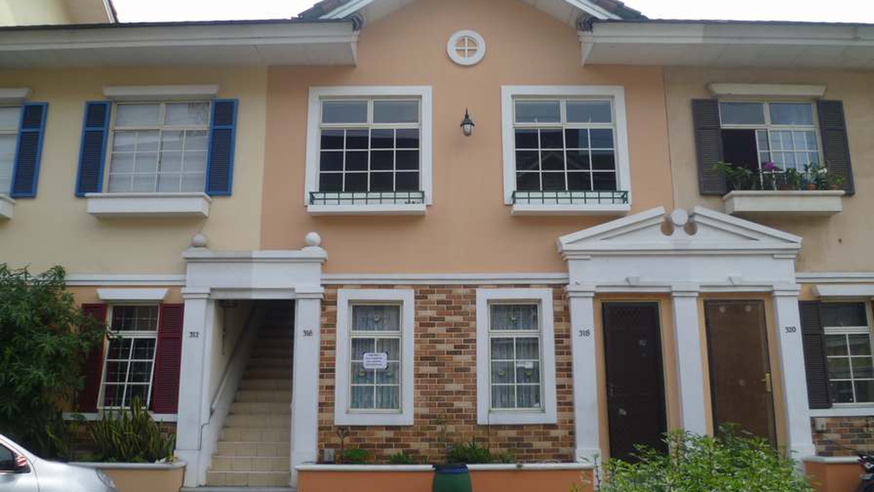 Disewakan Townhouse Taman Ayu - Lippo Karawaci