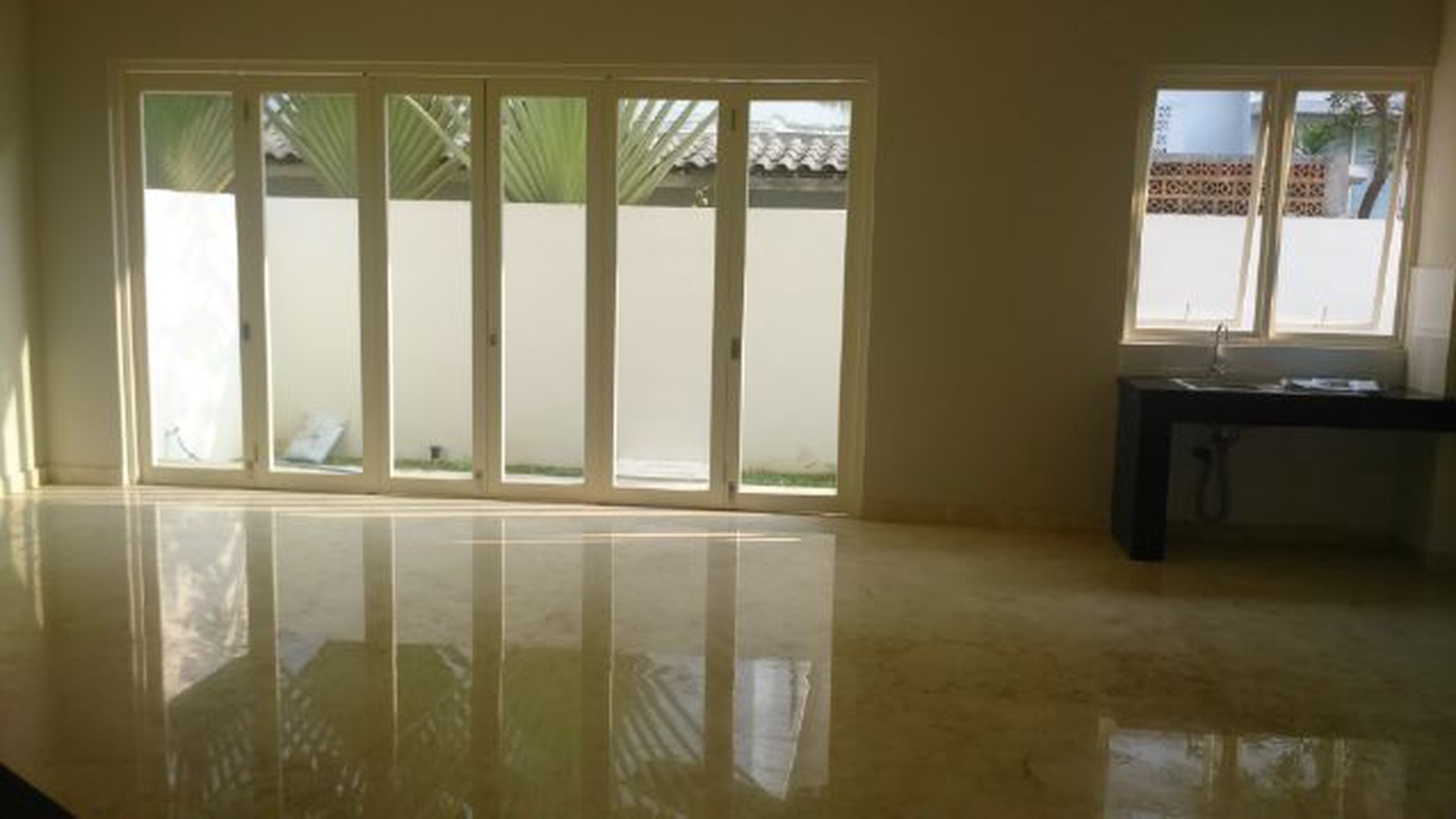 Dijual Rumah Taman Beverly Golf - Lippo Karawaci