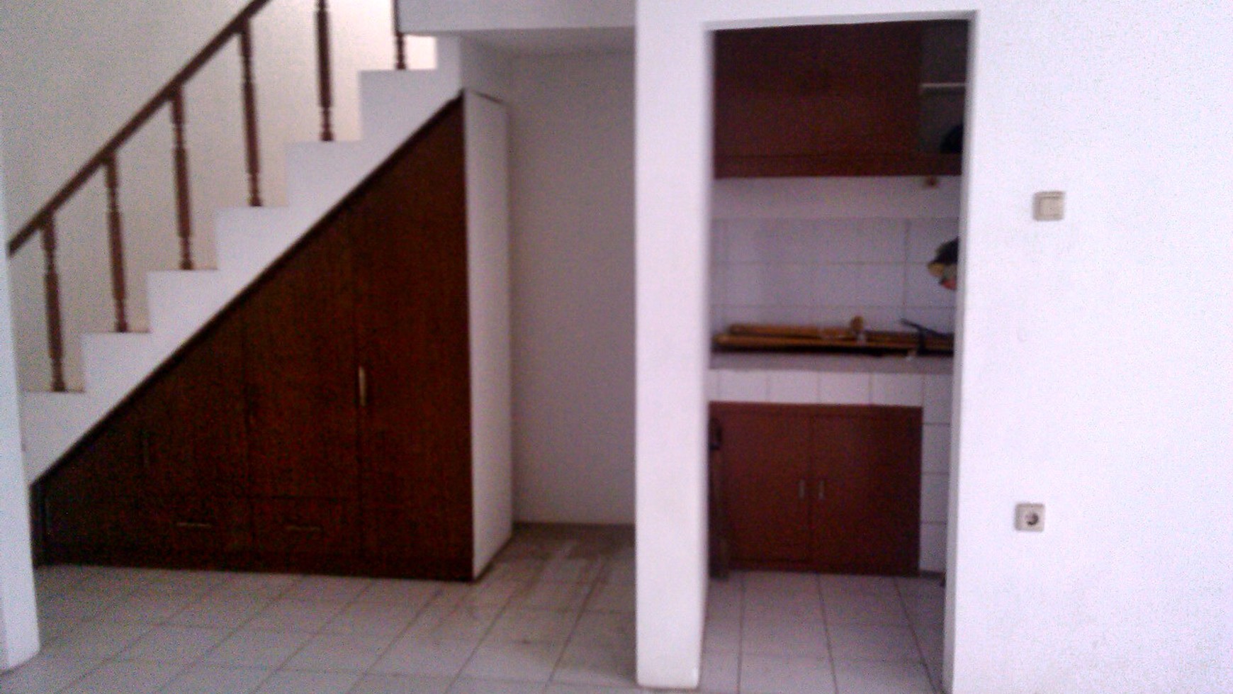 Di Sewa Cepat Rumah, Baru di Renovasi !