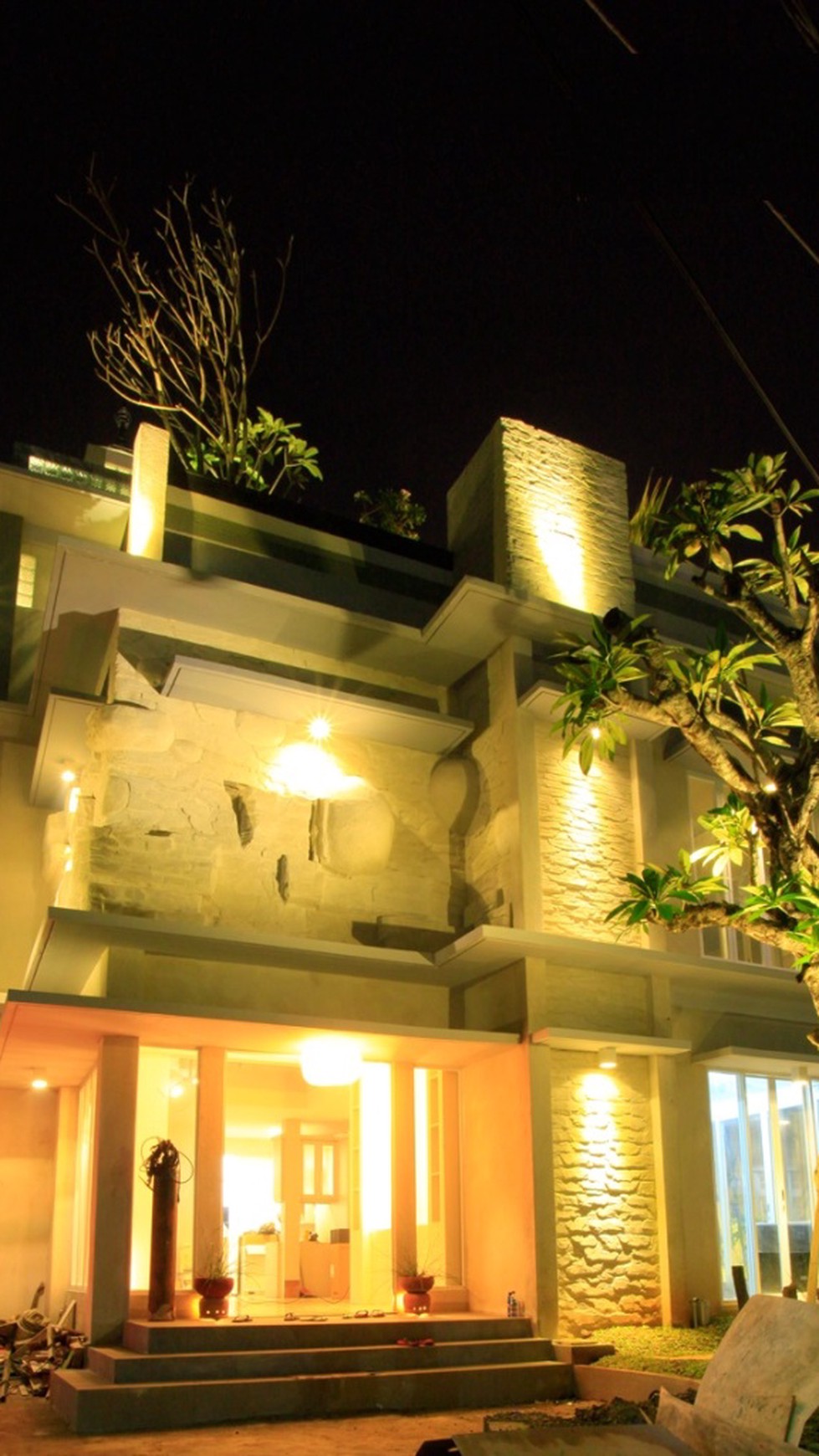 Rumah Cantik Minimalis,Jarang Ada,strategis,good price  Sektor 5 Bintaro Jaya..