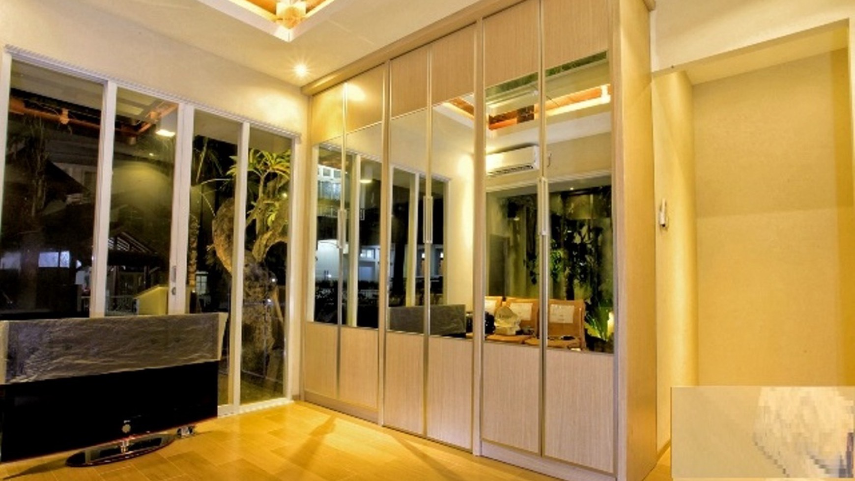 Rumah Cantik Minimalis,Jarang Ada,strategis,good price  Sektor 5 Bintaro Jaya..