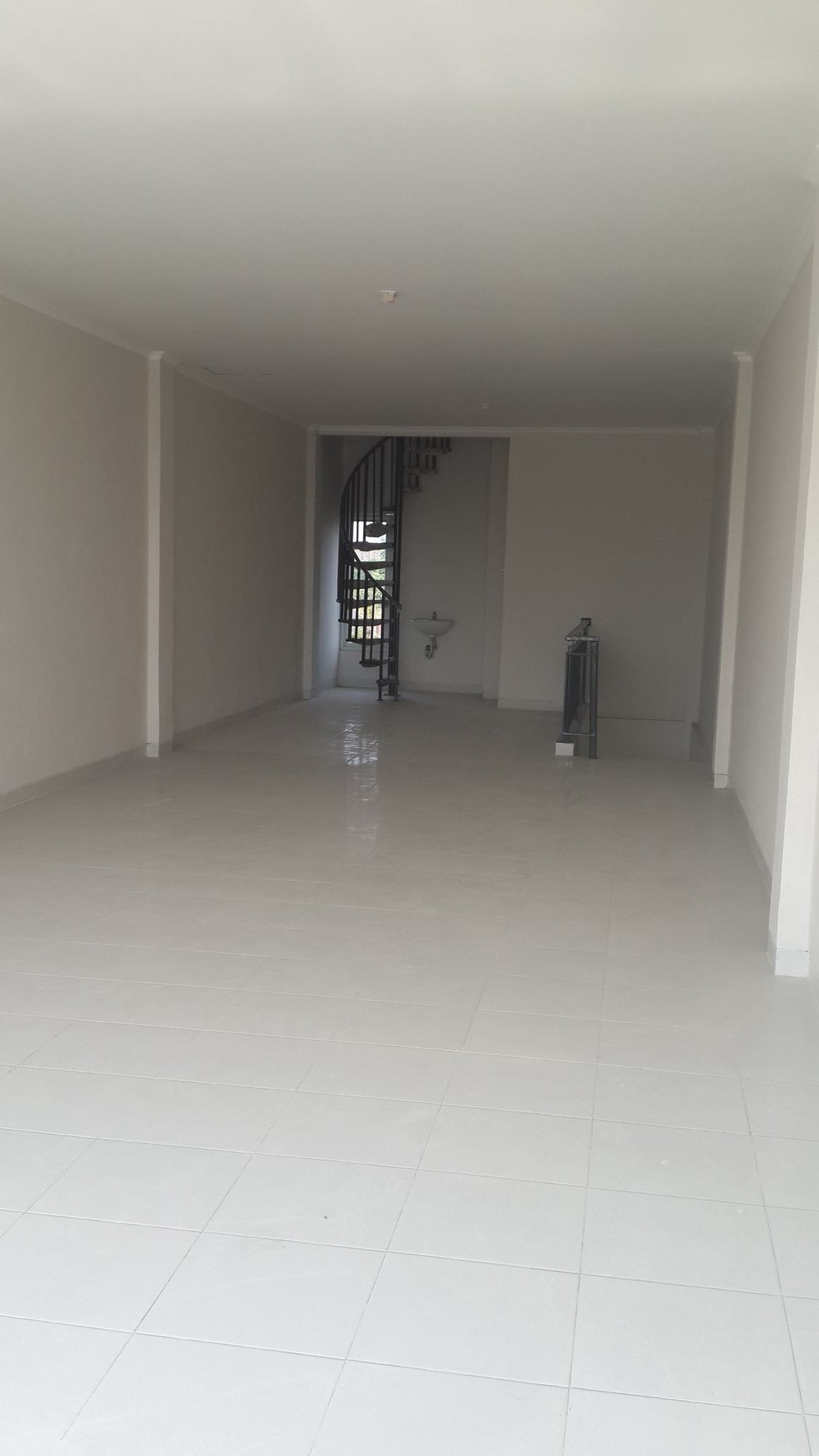 Dijual Ruko 5 Gandeng Jl. Imam Bonjol - Karawaci