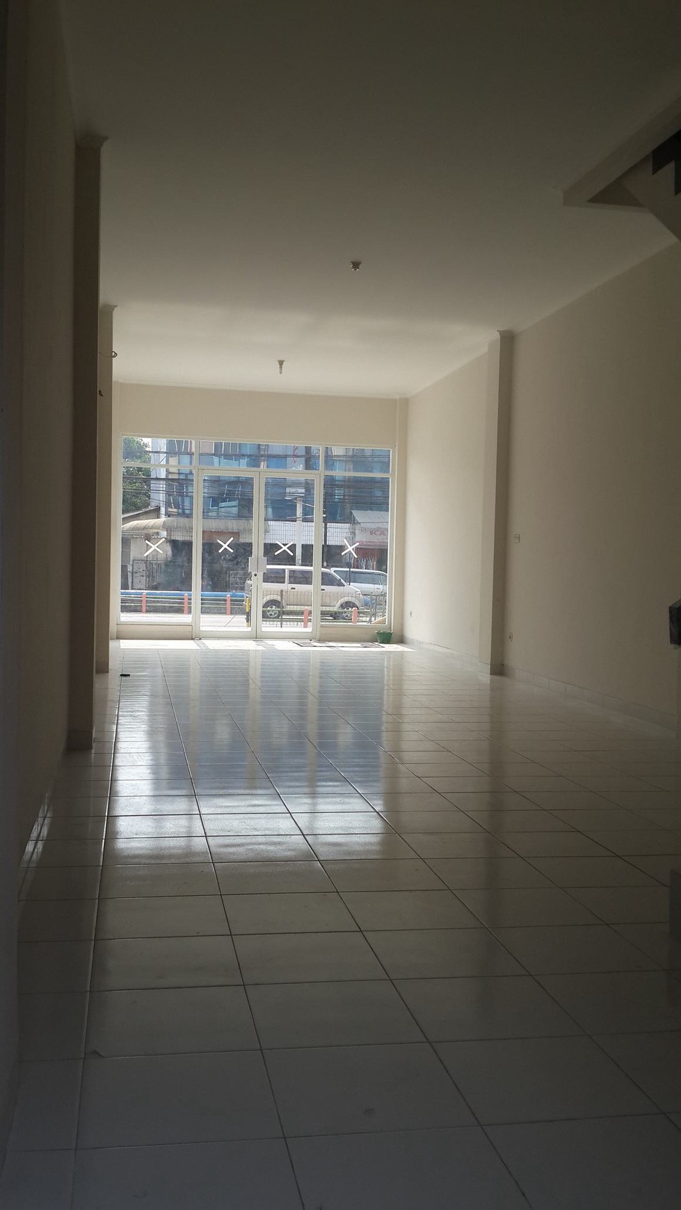 Dijual Ruko 5 Gandeng Jl. Imam Bonjol - Karawaci