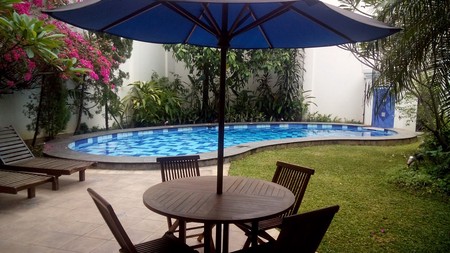 Beautiful House In A Quiet And Nice Area in KEMANG