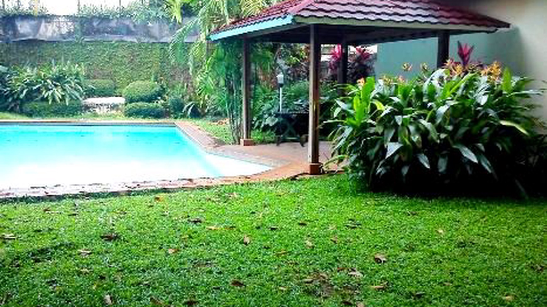 Big House...Big Pool....Big Garden...Quiet area...