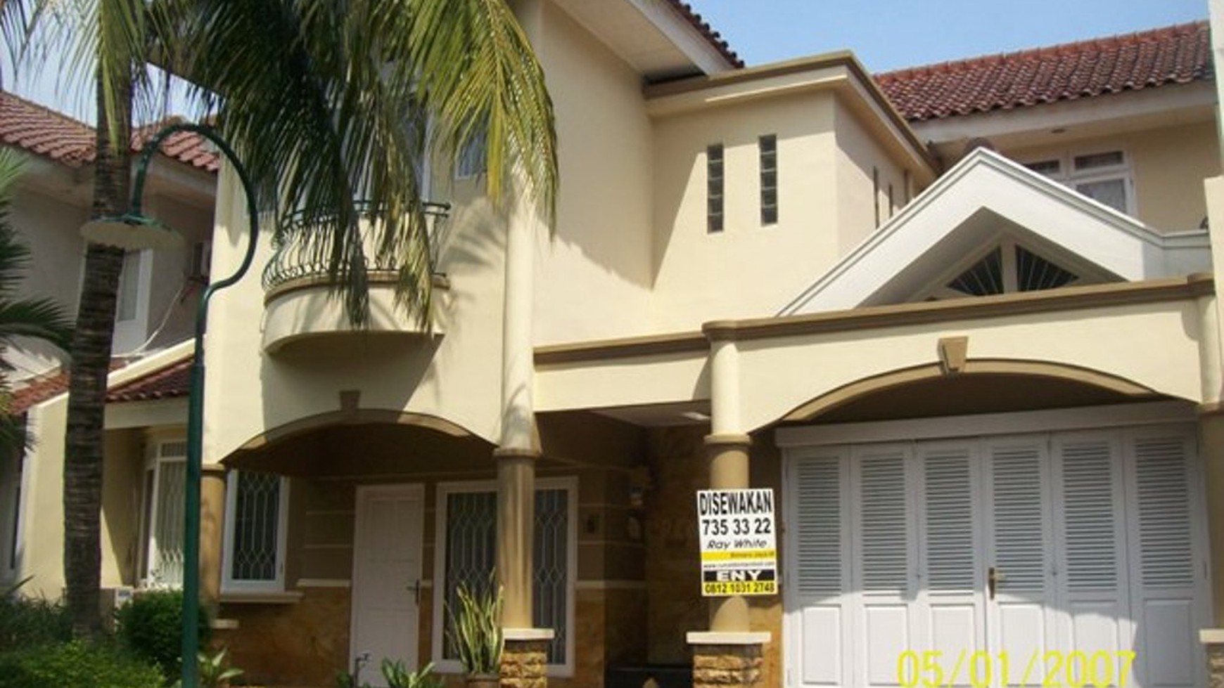 RUMAH SIAP HUNI,BAGUS DI SEKTOR 8 BINTARO JAYA