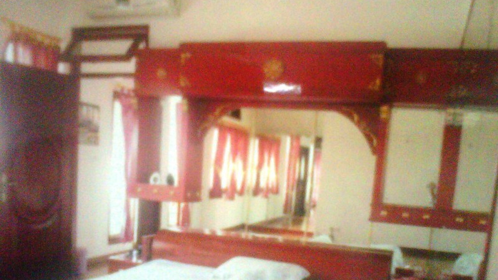 Turun harga Rumah,  Furnished di Cibubur DKI Jakarta Timur!!