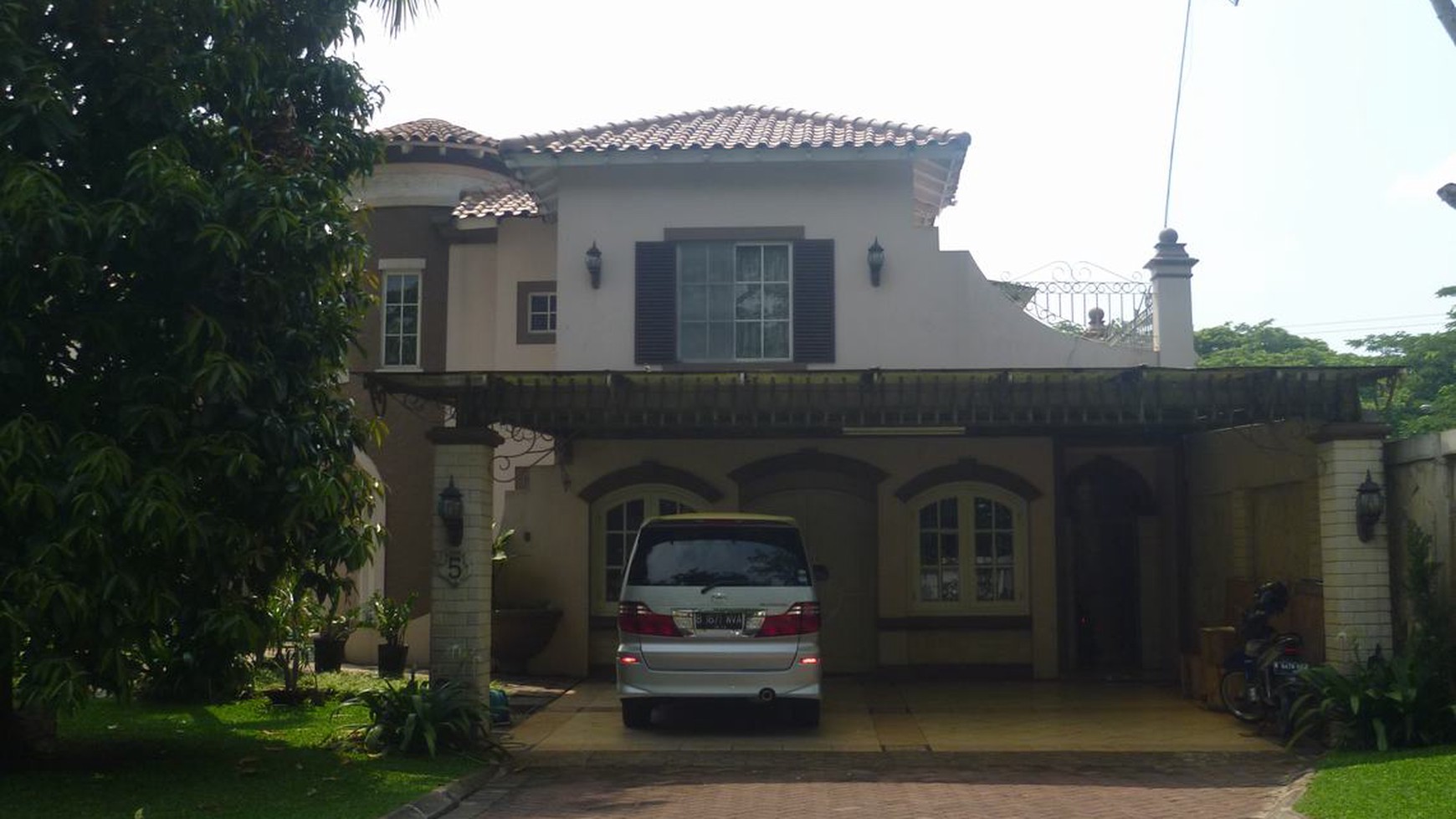 Dijual Rumah Taman Halmahera - Lippo Karawaci