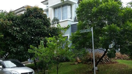 Disewakan Rumah Chaledony Timur- Pondok Hijau Golf, Gading Serpong