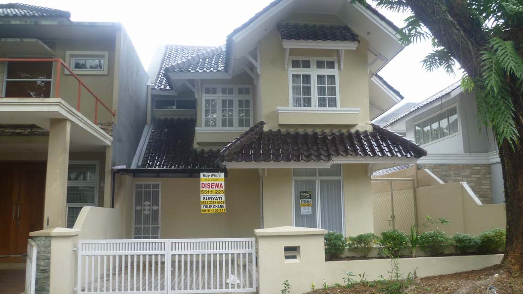 Disewakan Rumah Taman Beverly Golf - Lippo Karawaci